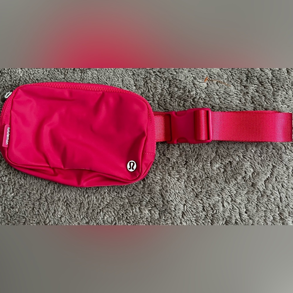 Lululemon Lipgloss Belt Bag